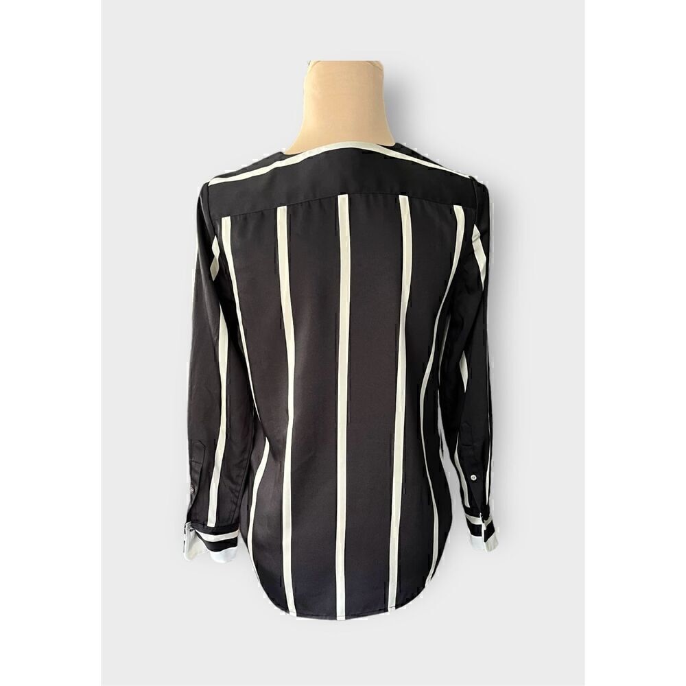 Vince Camuto Women’s Surplice Faux Wrap Long Sleeve Blouse Black and White Strip - Picture 5 of 8